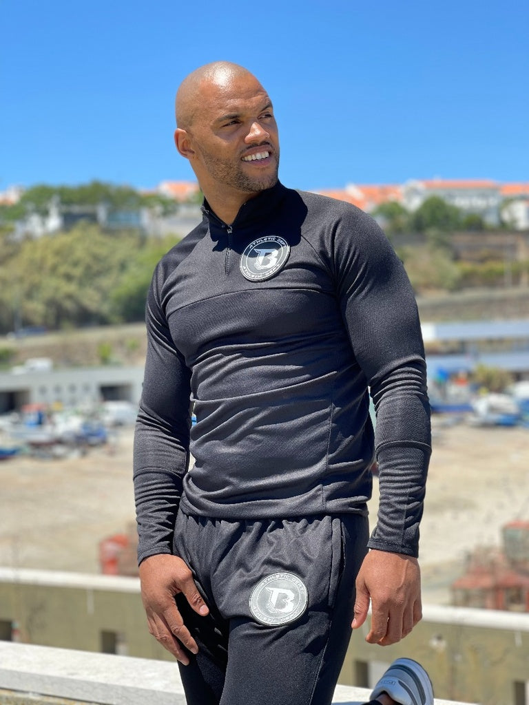 Sweater in Schwarz mit Booster Logo B Force Track 1