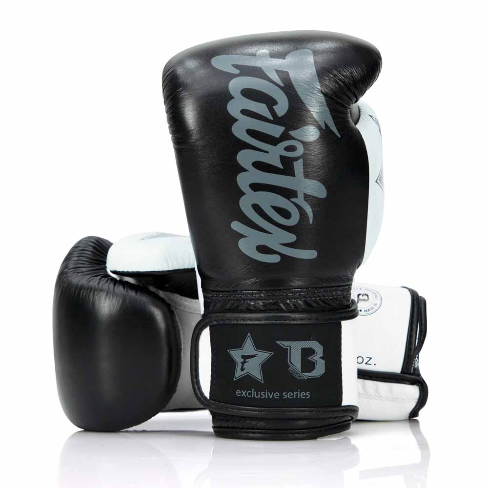 Boxhandschuhe Fairtrex und Booster Kooperation FXB BG V2 BK/WH
